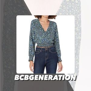 NWT BCBGeneration Floral Crop Top